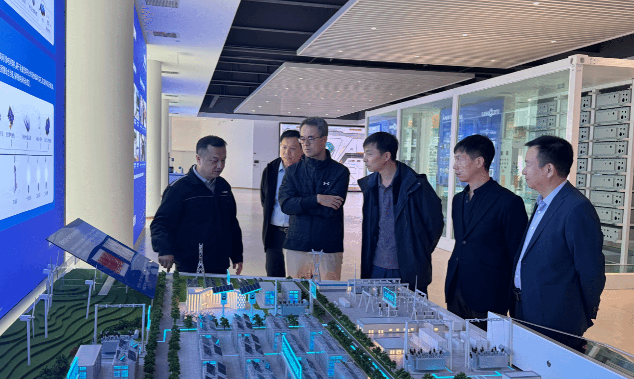 麻豆网
到 MBA 校友企业开展产学研深度融合调研